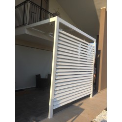 Frangisole in alluminio con lamelle fisse inclinate ha 45°