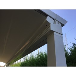 tettoia con tenda scorrevole 