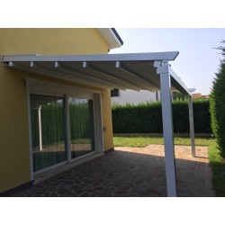 Pergola con tenda scorrevole motorizzata radio