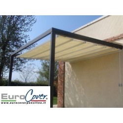 tettoia con tenda scorrevole 